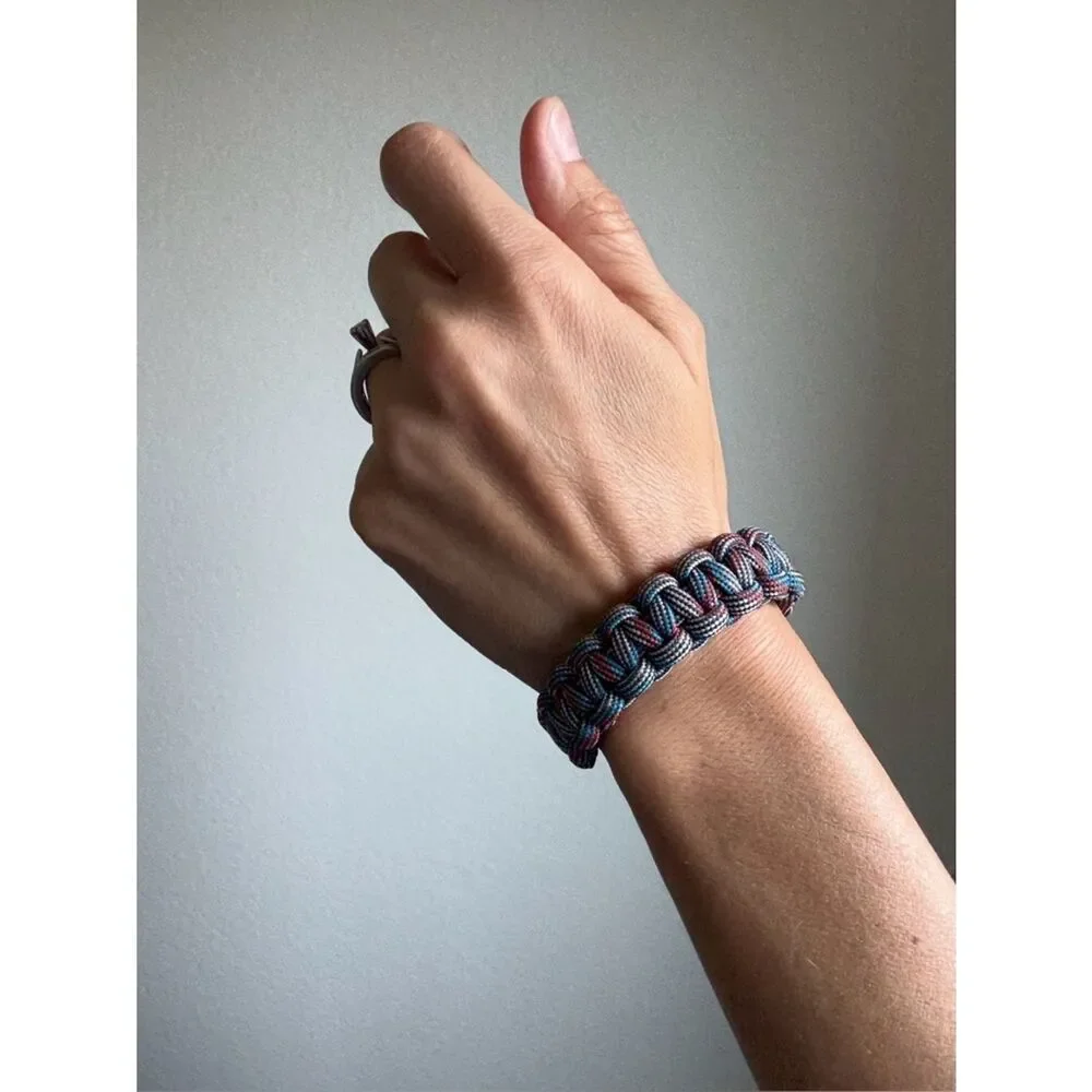 Paracord Bracelet NEW Unisex Handmade USA Red Blue Silver Black